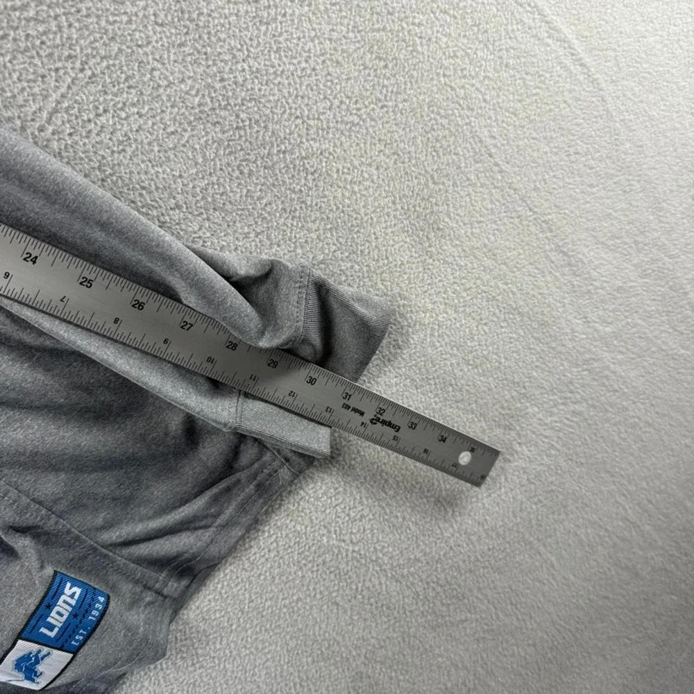 Detroit Lions Shirt Mens XL Gray Ultra Game Performance Lightweight Spellout NEW